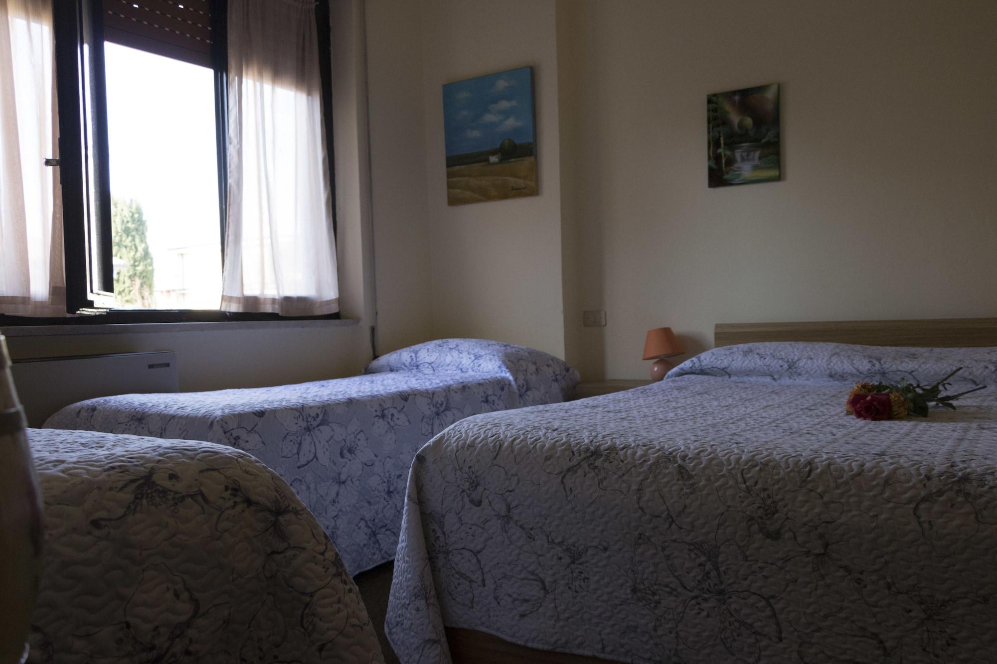 Hotel Primavera Desenzano del Garda Esterno foto
