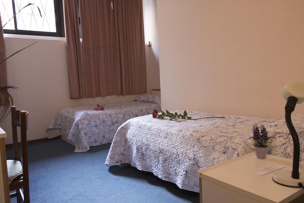 Hotel Primavera Desenzano del Garda Esterno foto